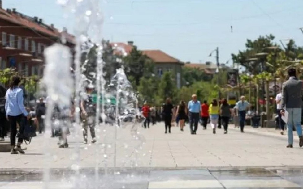 I nxehti ekstrem, Kosova merr masat, nga sot nis reduktimi i oreve te punes